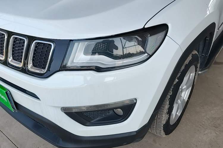 Used Jeep Compass 2017 200T Automatic Family Enjoyment Four-Wheel Drive Edition Left Front Headlight