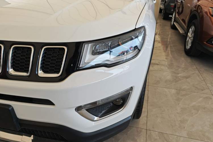 Used Jeep Compass 2017 200T Automatic Prestige Edition Left Front Headlight