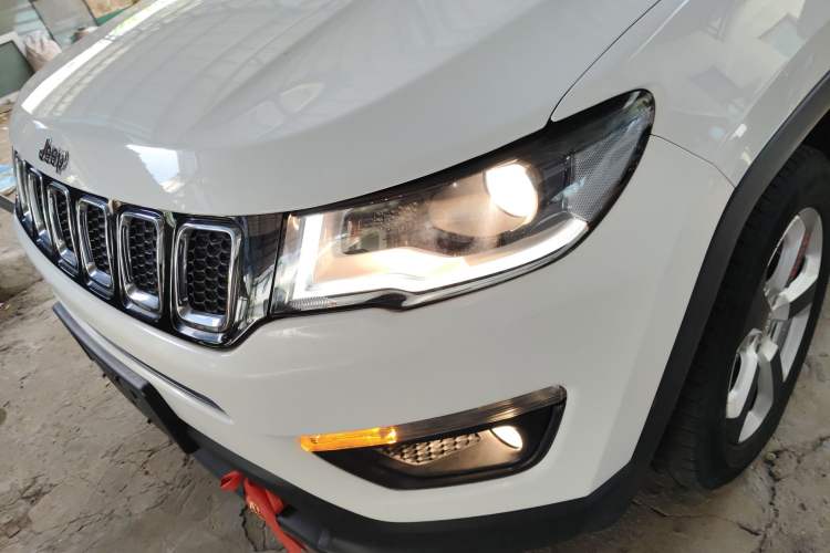 Used Jeep Compass 2017 200T Automatic Comfort Edition Left Front Headlight