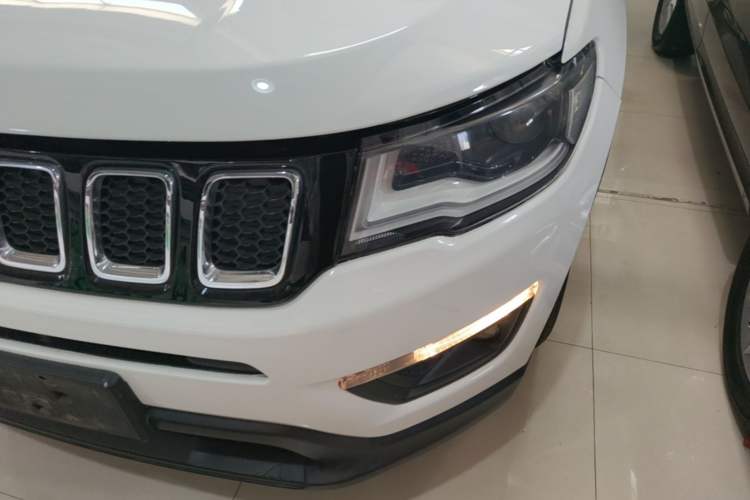 Used Jeep Compass 2017 200T Automatic Family Edition Left Front Headlight