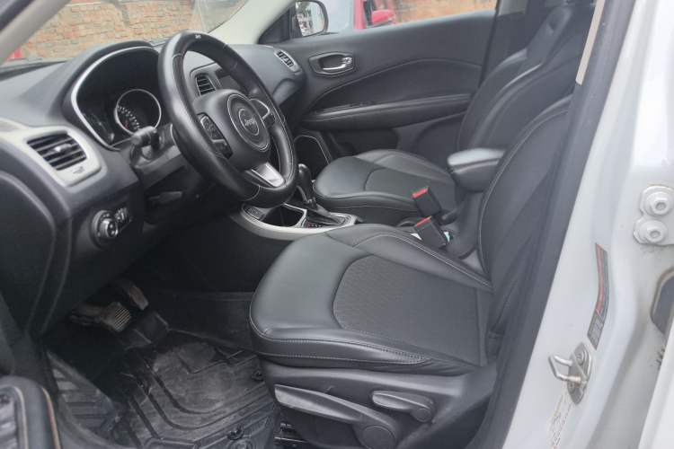 Used Jeep Compass 2017 200T Automatic Enjoyment Version Left Front Seat