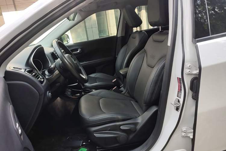 Used Jeep Compass 2017 200T Automatic Family Edition Left Front Seat