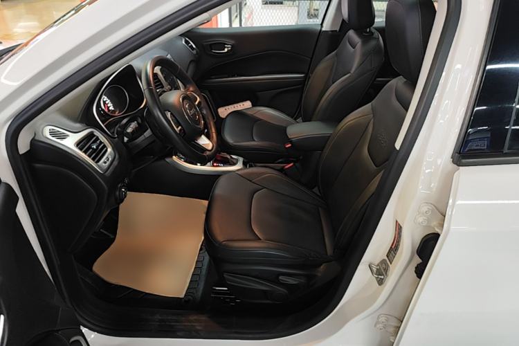 Used Jeep Compass 2017 200T Automatic Family Edition Left Front Seat