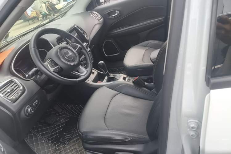 Used Jeep Compass 2017 200T Automatic Family Edition Left Front Seat