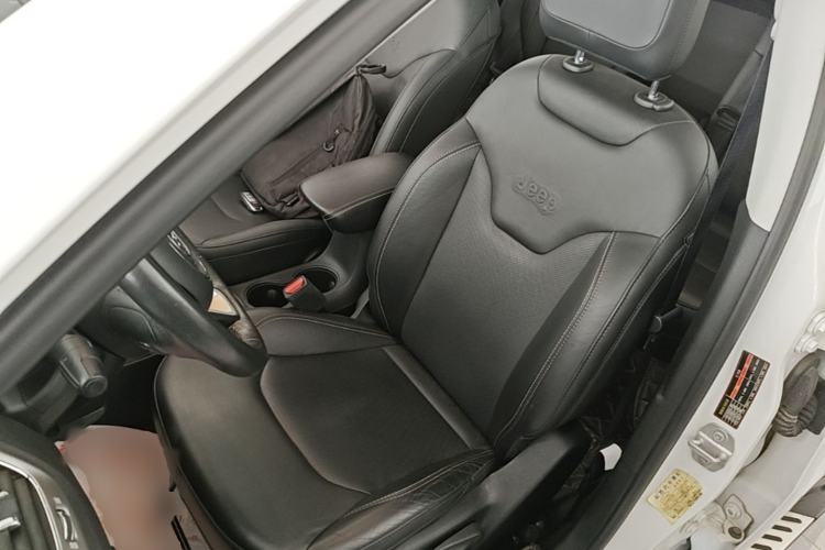 Used Jeep Compass 2017 200T Automatic Family Edition Left Front Seat