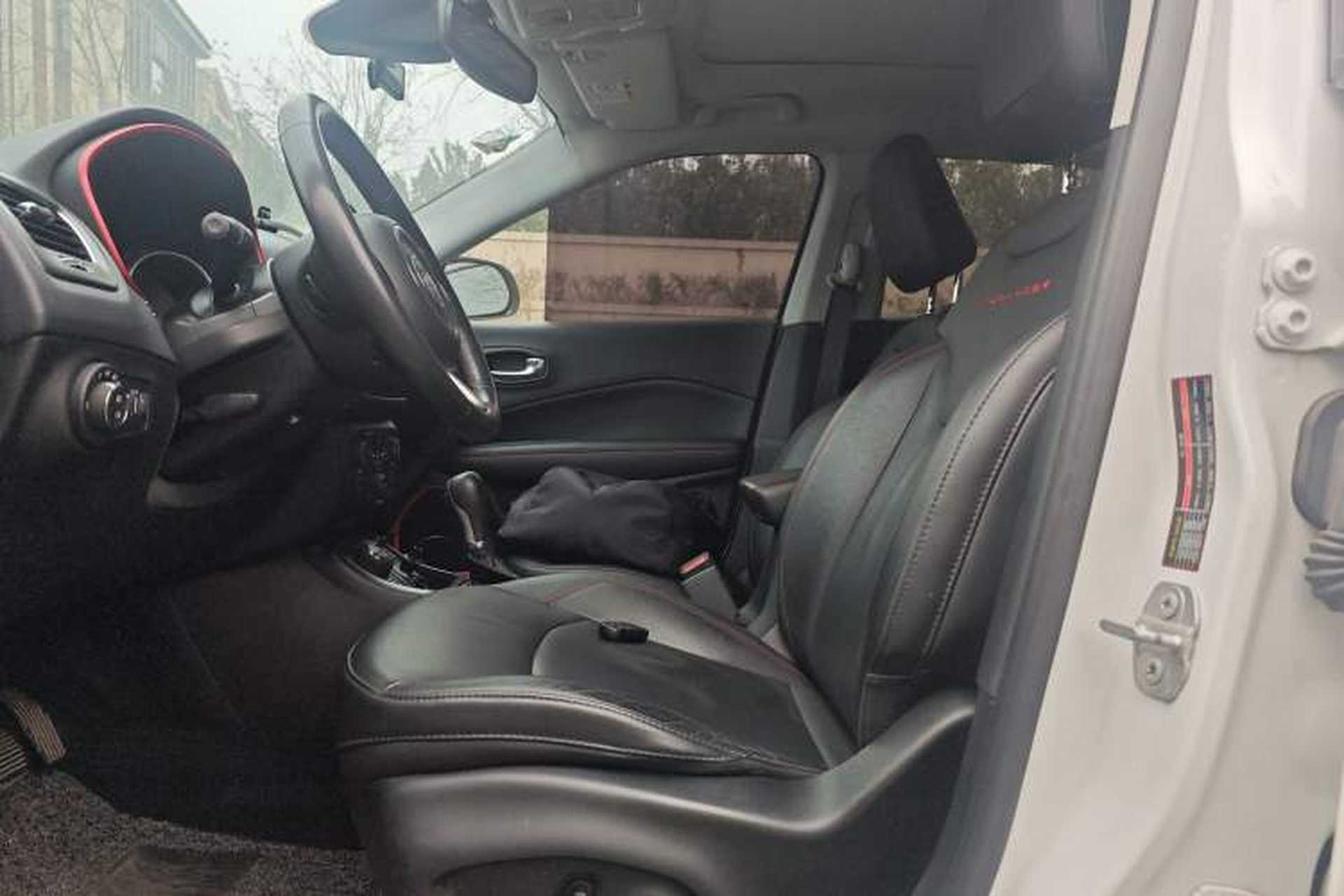 Used Jeep Compass 2017 200TS Automatic High-Performance All-Wheel Drive Edition Left Front Seat