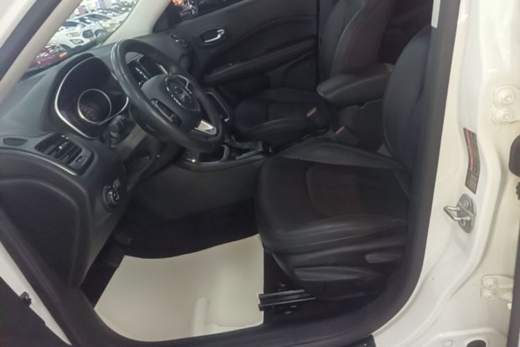 Used Jeep Compass 2017 200T Automatic Family Edition Left Front Seat