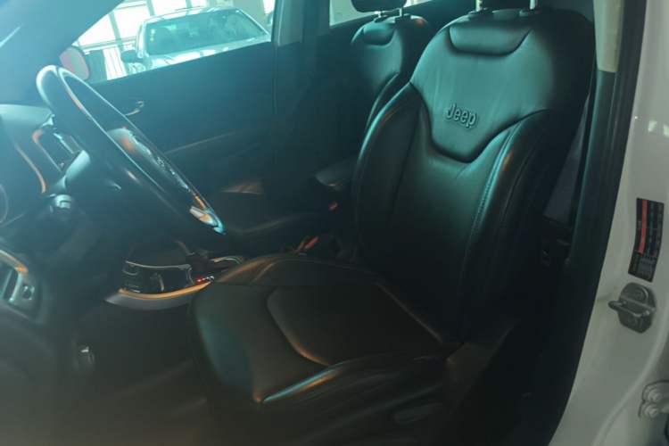 Used Jeep Compass 2017 200T Automatic Family Edition Left Front Seat