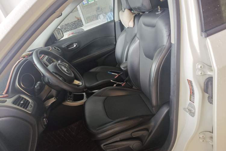 Used Jeep Compass 2017 200T Automatic Enjoyment Version Left Front Seat