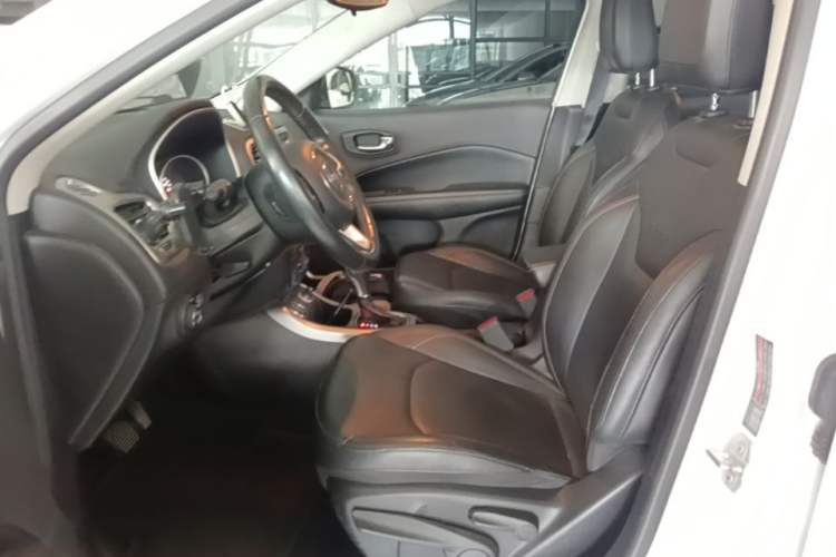 Used Jeep Compass 2017 200T Automatic Family Edition Left Front Seat