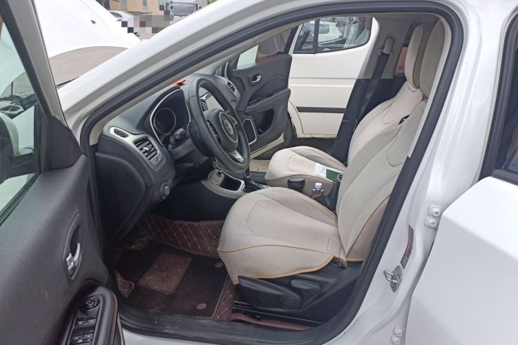Used Jeep Compass 2017 200T Automatic Enjoyment Version Left Front Seat