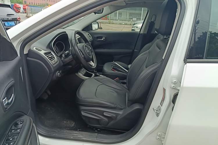 Used Jeep Compass 2017 200T Automatic Family Edition Left Front Seat