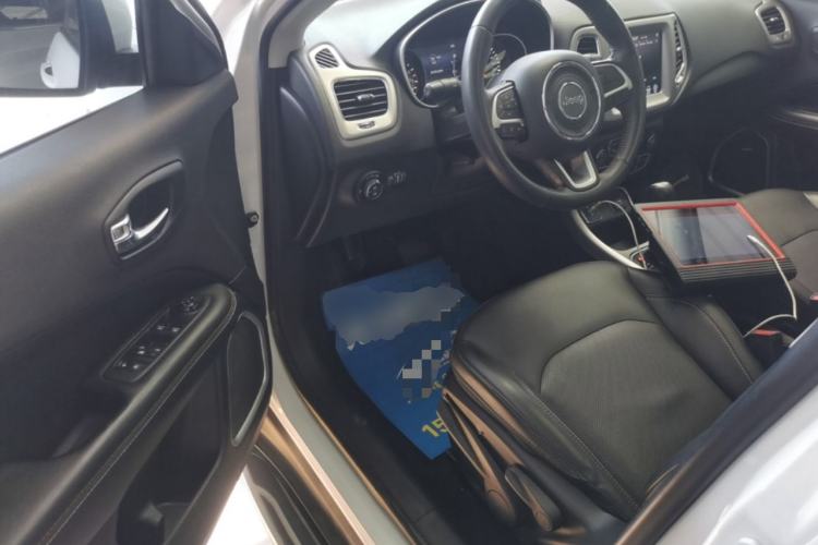 Used Jeep Compass 2017 200T Automatic Family Edition Left Front Seat