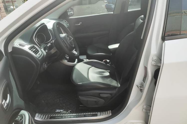 Used Jeep Compass 2017 200T Automatic Family Edition Left Front Seat