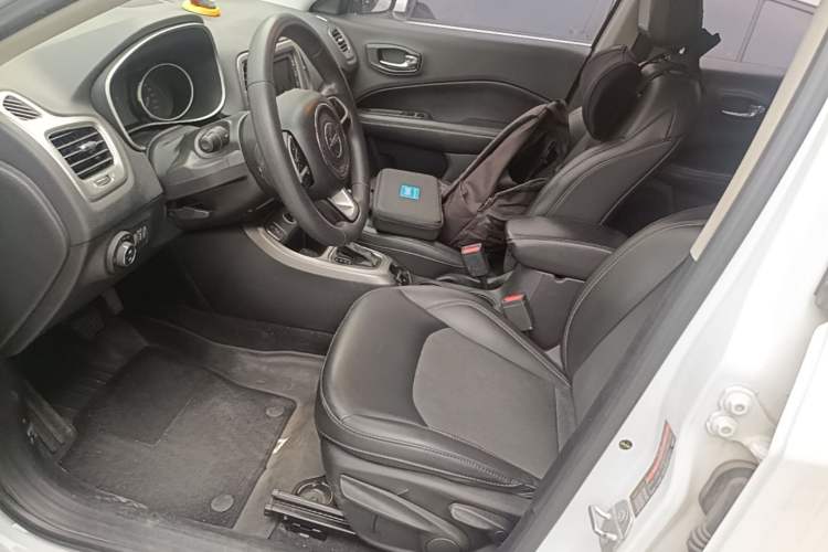 Used Jeep Compass 2017 200T Automatic Enjoyment Version Left Front Seat