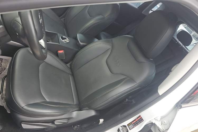 Used Jeep Compass 2017 200T Automatic Family Edition Left Front Seat
