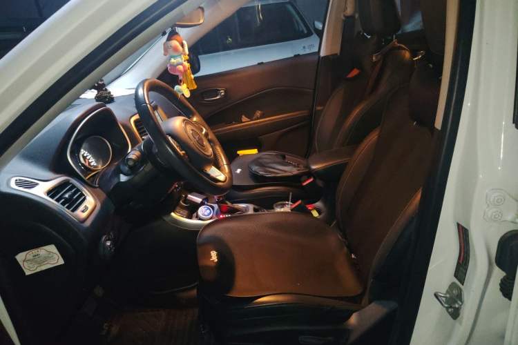 Used Jeep Compass 2017 200T Automatic Family Edition Left Front Seat