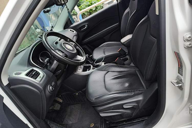Used Jeep Compass 2017 200T Automatic Family Edition Left Front Seat