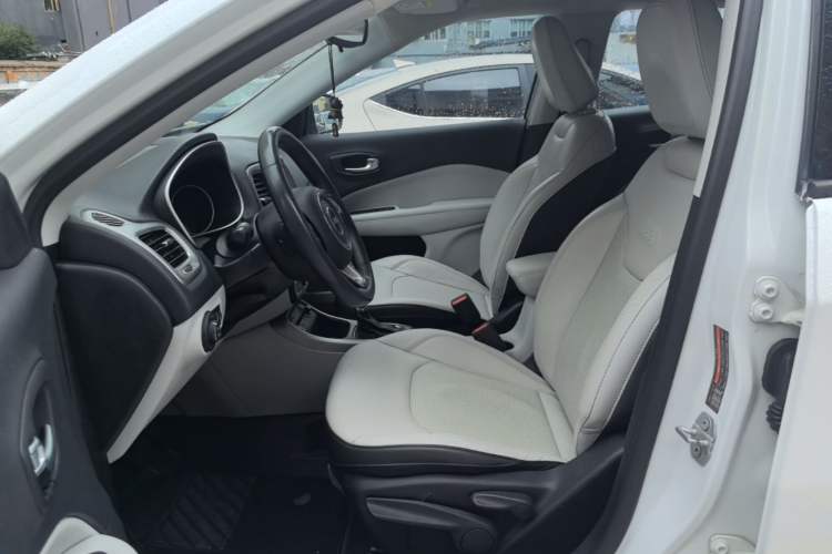 Used Jeep Compass 2017 200T Automatic Family Edition Left Front Seat