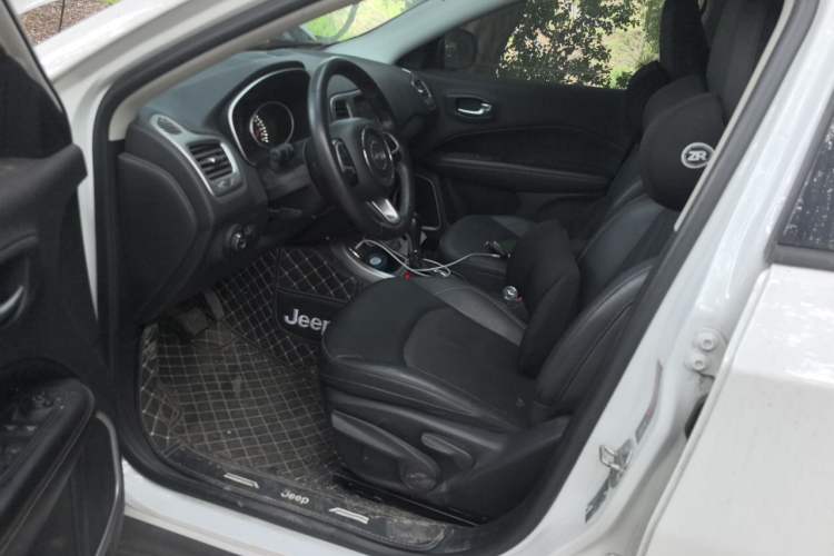 Used Jeep Compass 2017 200T Automatic Family Edition Left Front Seat