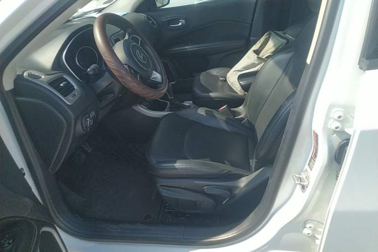 Used Jeep Compass 2017 200T Automatic Family Edition Left Front Seat