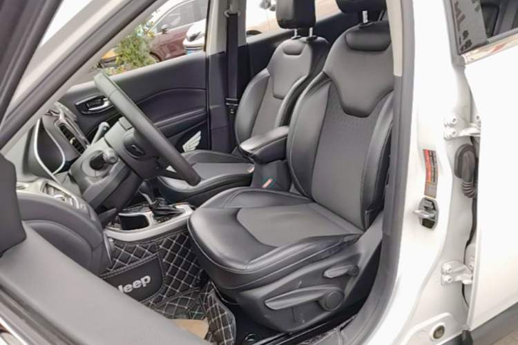 Used Jeep Compass 2017 200T Automatic Comfort Edition Left Front Seat