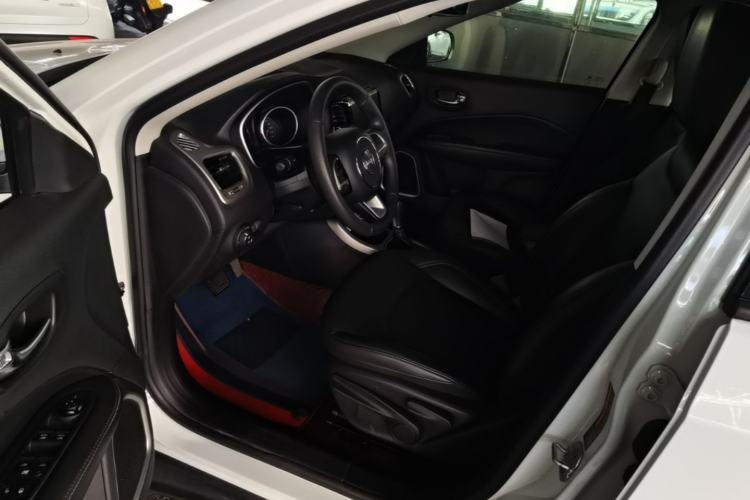 Used Jeep Compass 2017 200T Automatic Enjoyment Version Left Front Seat