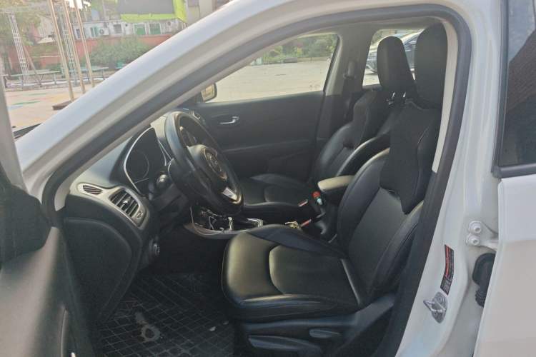 Used Jeep Compass 2017 200T Automatic Family Edition Left Front Seat