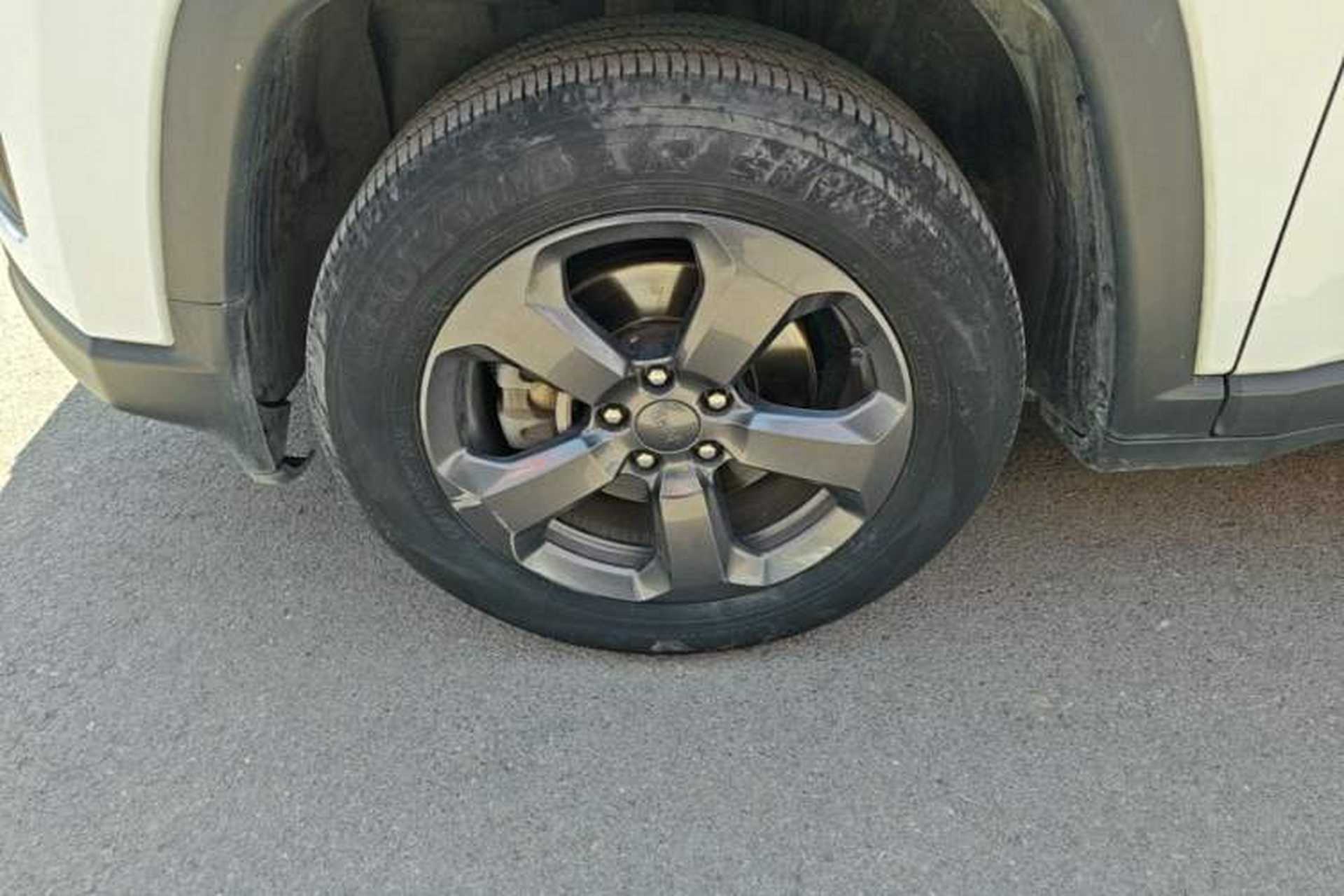 Used Jeep Compass 2017 200T Manual Enjoy Edition Left Front Wheel Hub