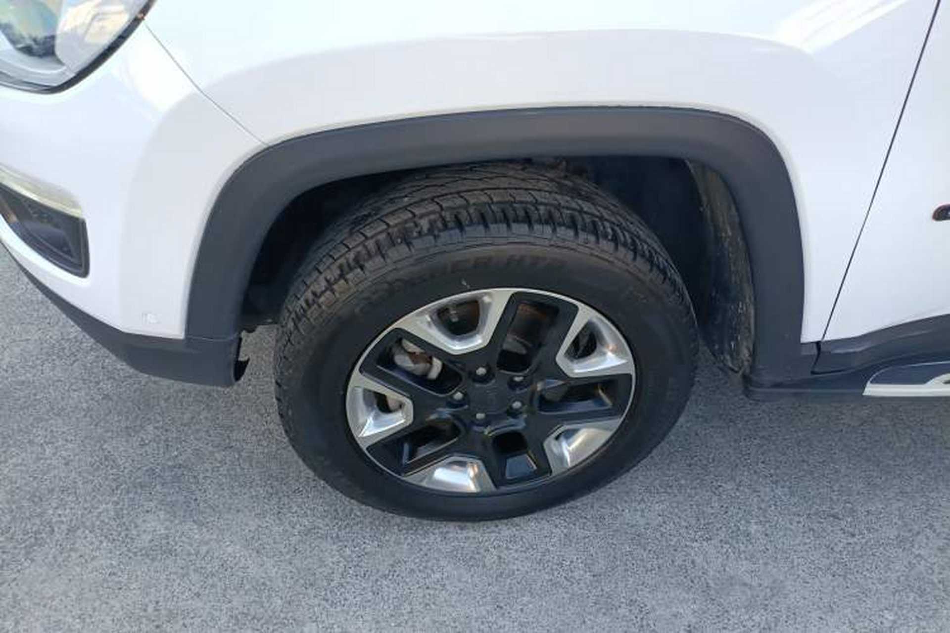 Used Jeep Compass 2017 200TS Automatic High-Performance All-Wheel Drive Edition Left Front Wheel Hub