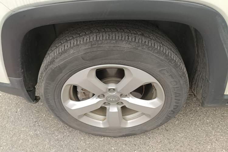 Used Jeep Compass 2017 200T Automatic Enjoyment Version Left Front Wheel Hub
