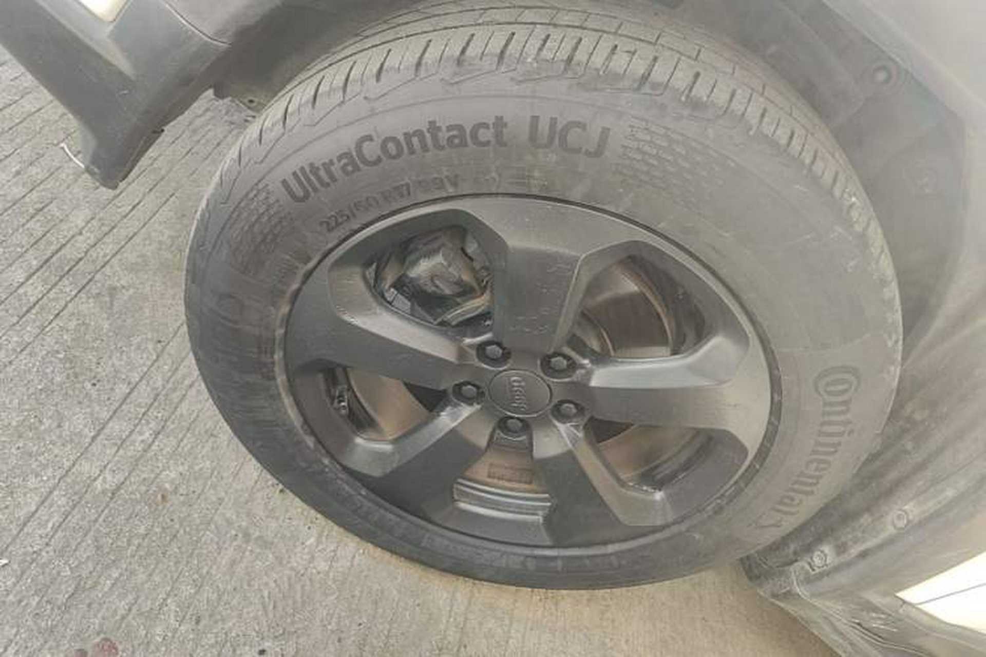 Used Jeep Compass 2017 200T Automatic Family Edition Left Front Wheel Hub