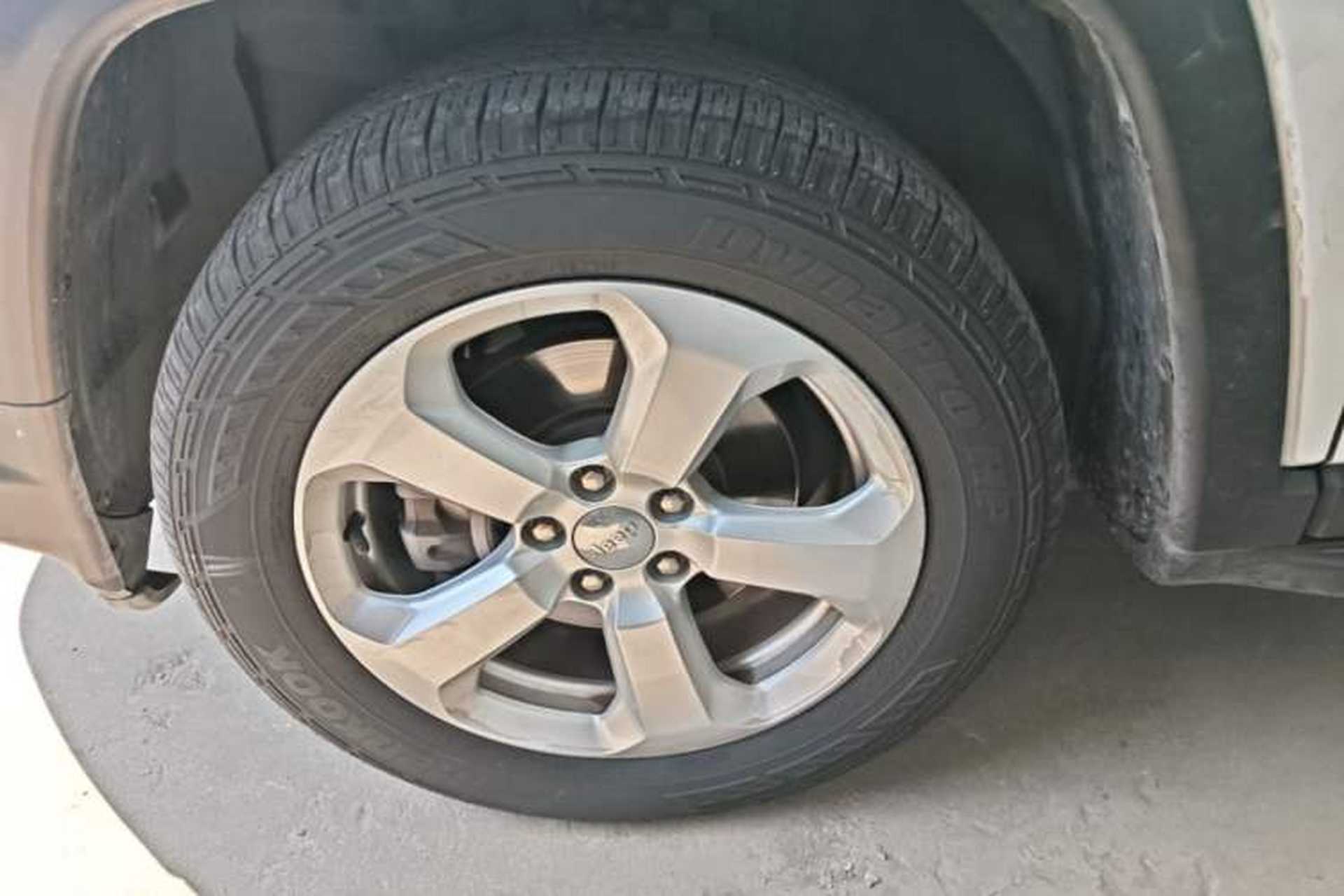 Used Jeep Compass 2017 200T Automatic Family Edition Left Front Wheel Hub