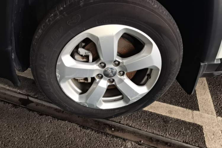 Used Jeep Compass 2017 200T Automatic Enjoyment Version Left Front Wheel Hub