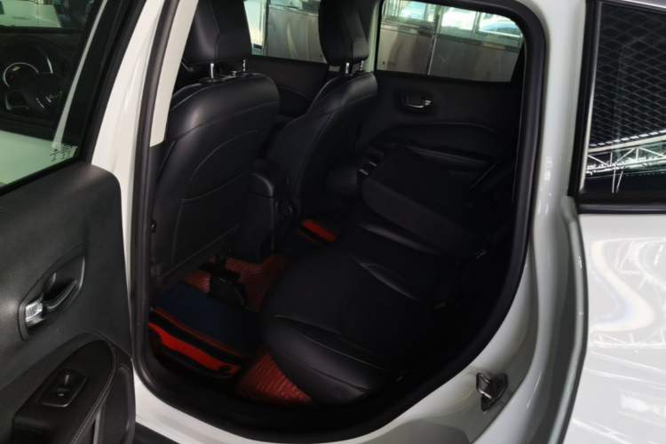 Used Jeep Compass 2017 200T Automatic Enjoyment Version Left Rear Seat