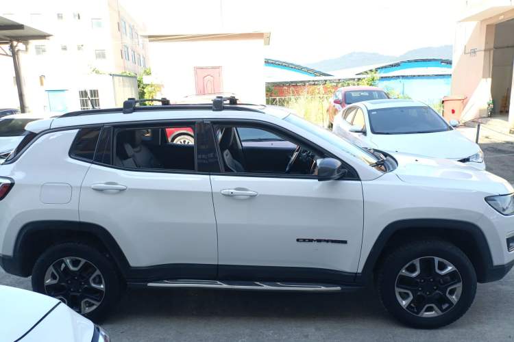 Used Jeep Compass 2017 200TS Automatic High-Performance All-Wheel Drive Edition Left Side