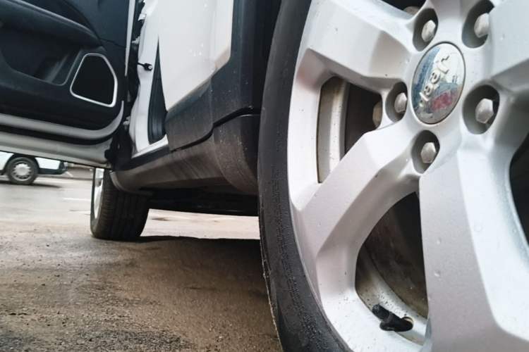 Used Jeep Compass 2017 200T Automatic Family Edition Left Side Sill