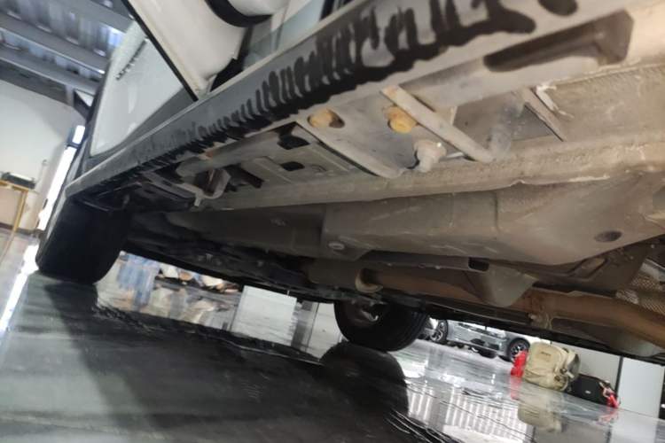 Used Jeep Compass 2017 200T Automatic Family Edition Left Side Sill