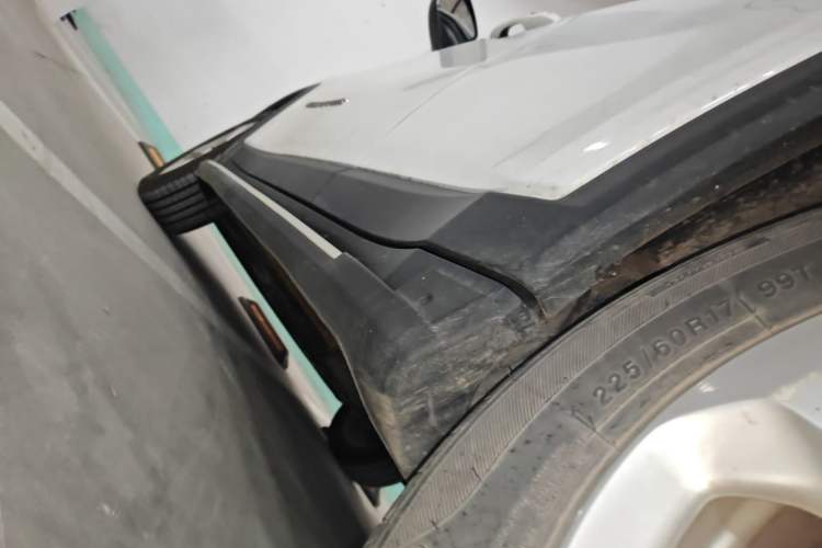 Used Jeep Compass 2017 200T Automatic Family Edition Left Side Sill