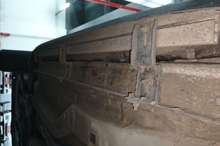 Used Jeep Compass 2017 200T Automatic Family Edition Left Side Sill