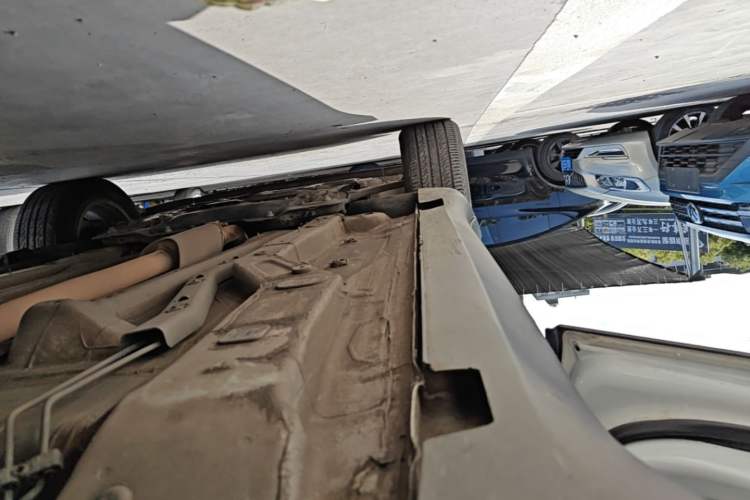 Used Jeep Compass 2017 200T Automatic Family Edition Left Side Sill