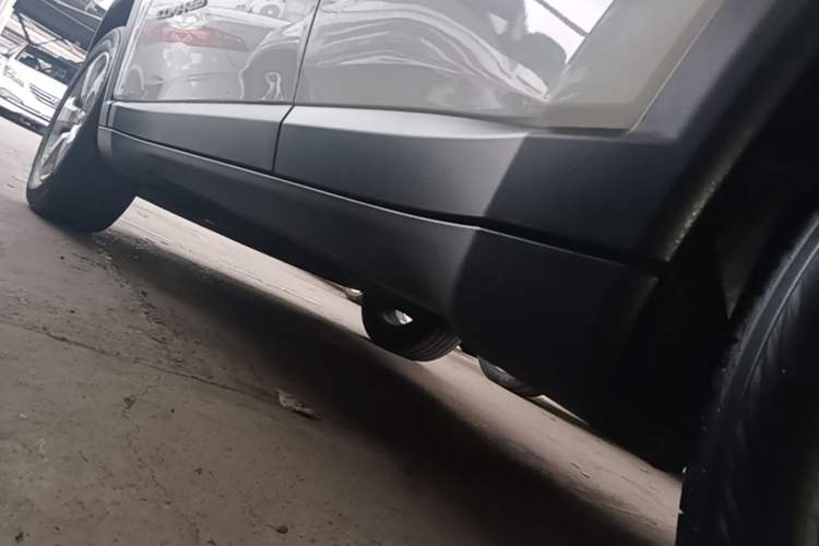 Used Jeep Compass 2017 200T Automatic Family Edition Left Side Sill