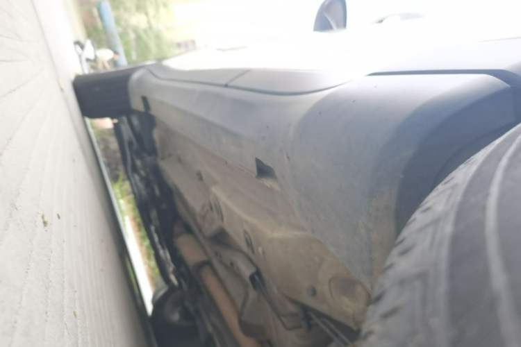 Used Jeep Compass 2017 200T Automatic Family Edition Left Side Sill
