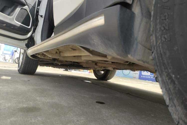 Used Jeep Compass 2017 200T Automatic Family Edition Left Side Sill
