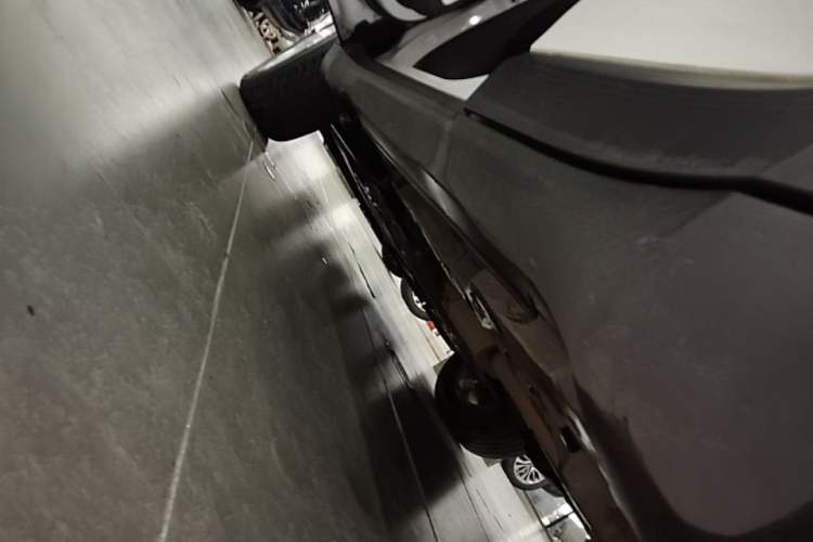 Used Jeep Compass 2017 200T Automatic Family Edition Left Side Sill