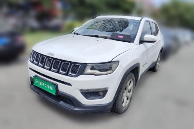 Jeep Compass 2017 200T Automatic Family Edition مستعملة