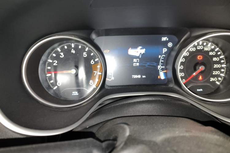 Used Jeep Compass 2017 200T Automatic Family Edition Odometer Close Up
