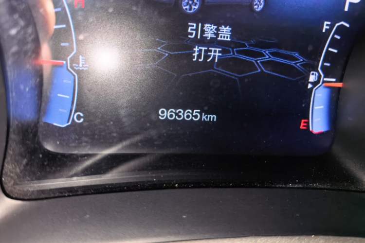 Used Jeep Compass 2017 200T Automatic Family Edition Odometer Close Up