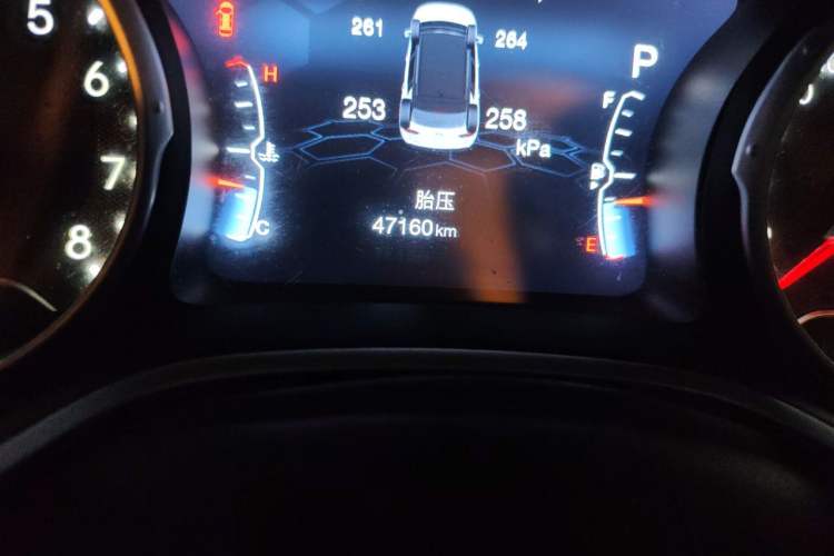 Used Jeep Compass 2017 200T Automatic Family Edition Odometer Close Up
