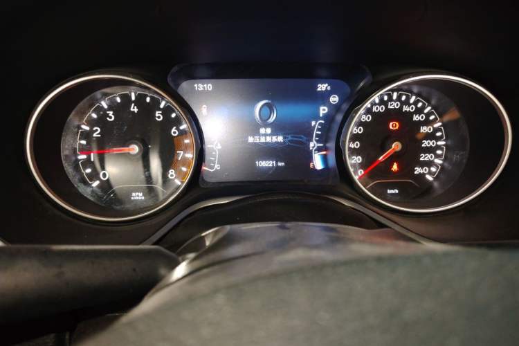 Used Jeep Compass 2017 200T Automatic Family Edition Odometer Close Up